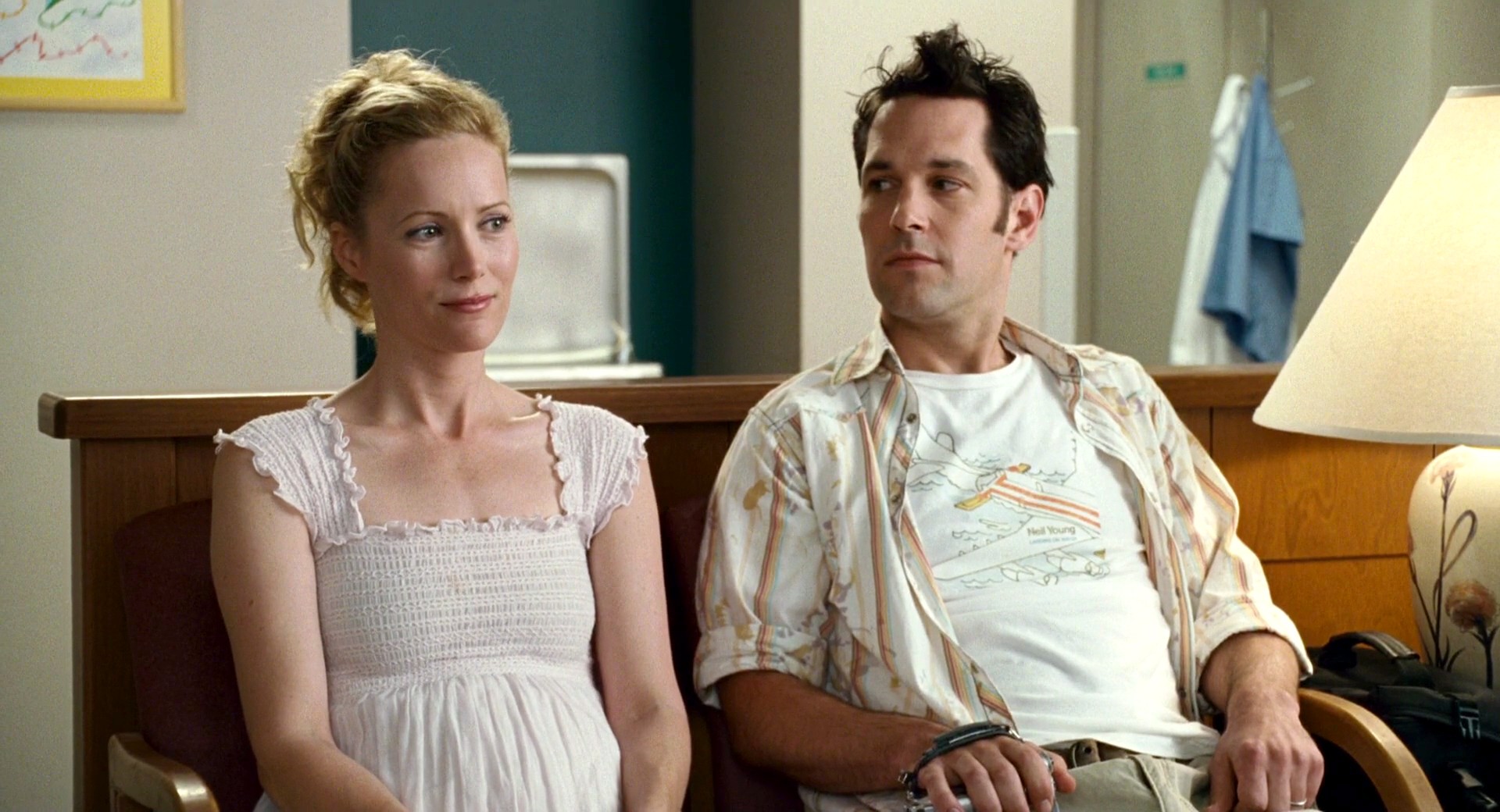 Немножко беременна. Leslie Mann 2007. Лесли Манн немножко беременна. Немножко беременна пол Радд. Лесли Манн в фильме врач.