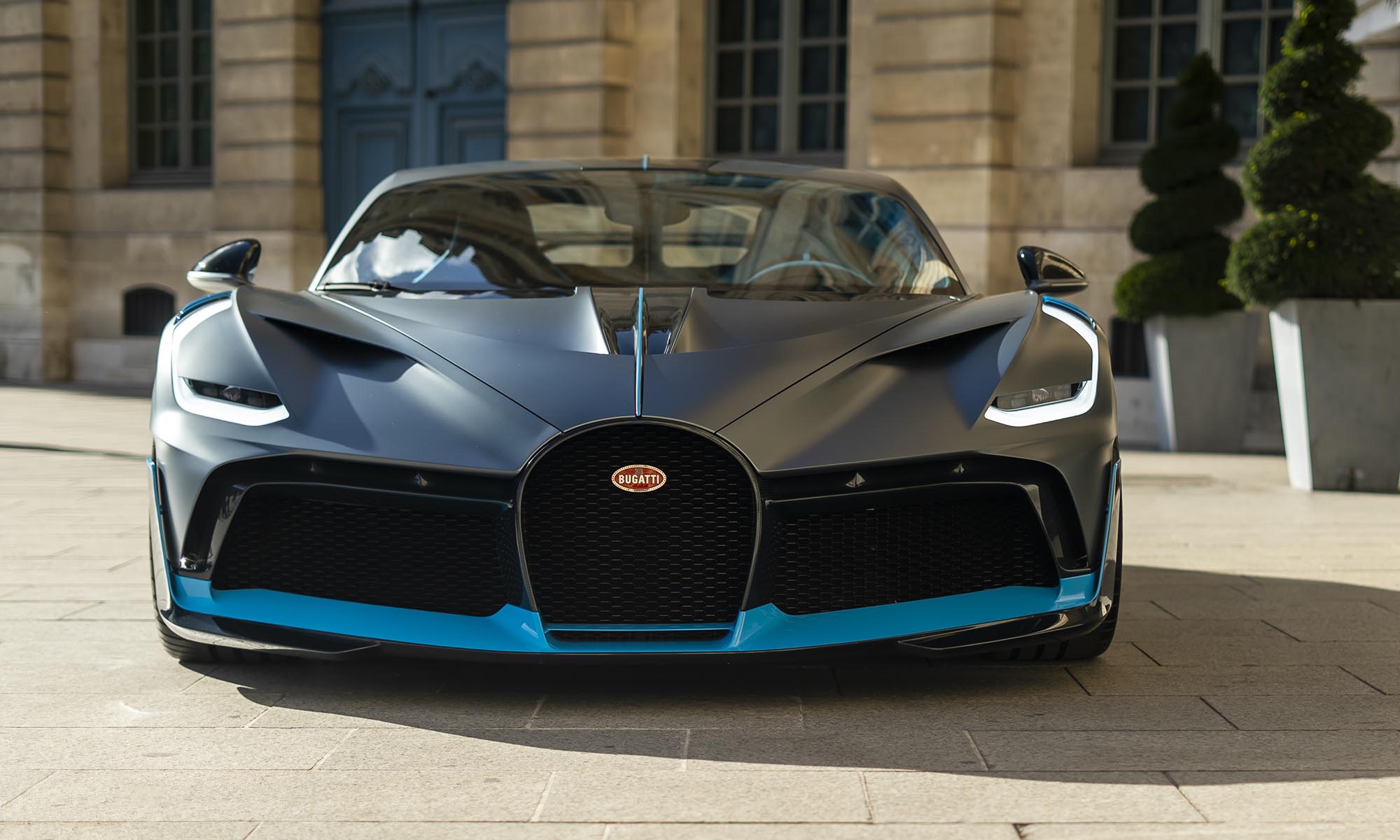 Bugatti divo 8.0. Бугатти дива. Бугатти дива 2021. Бугатти дива 2022. Бугатти диво 2020.