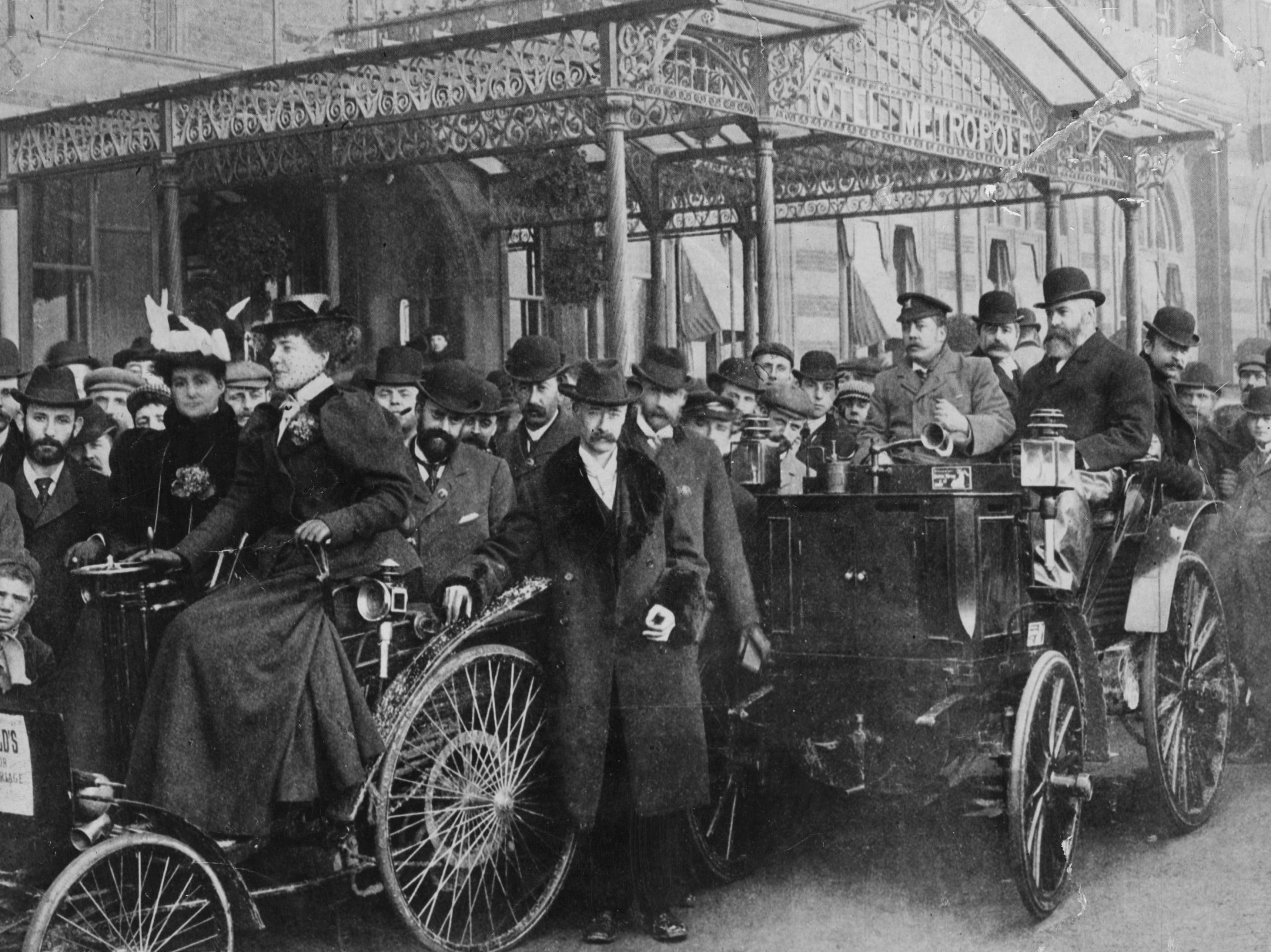 Автомобили 1896 года. Гонки автомобилей в 1896 году. Лондон 1896 год. Правительство британской Индии 1896-1900. Автопробег из Лондона в Брайтон 1896.