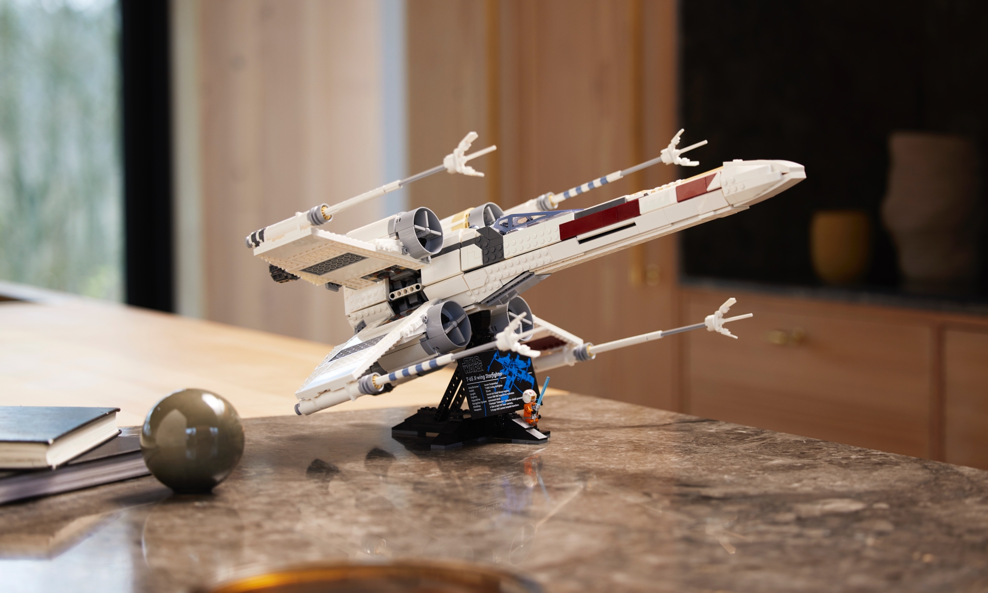 Zseniálisan néz ki a Lego X-szrányú vadászgépe